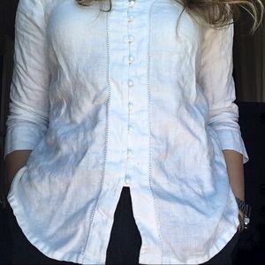 Linen detailed top
